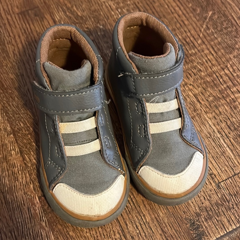 Toddler shoes